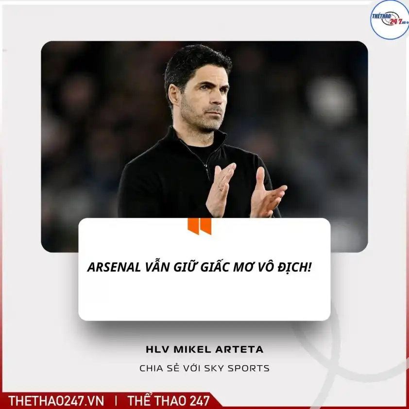 Các cầu thủ Arsenal ăn mừng bàn thắng